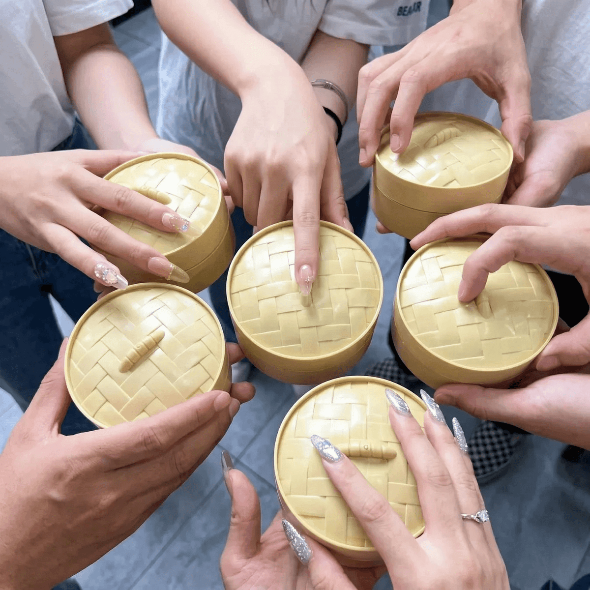 Bolinho Surpresa Colecionável™ | Abra e Descubra